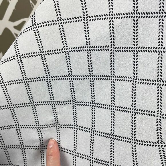 Worthington Short Sleeve Plaid Print Semi-Sheer Blouse L - Picture 7 of 9